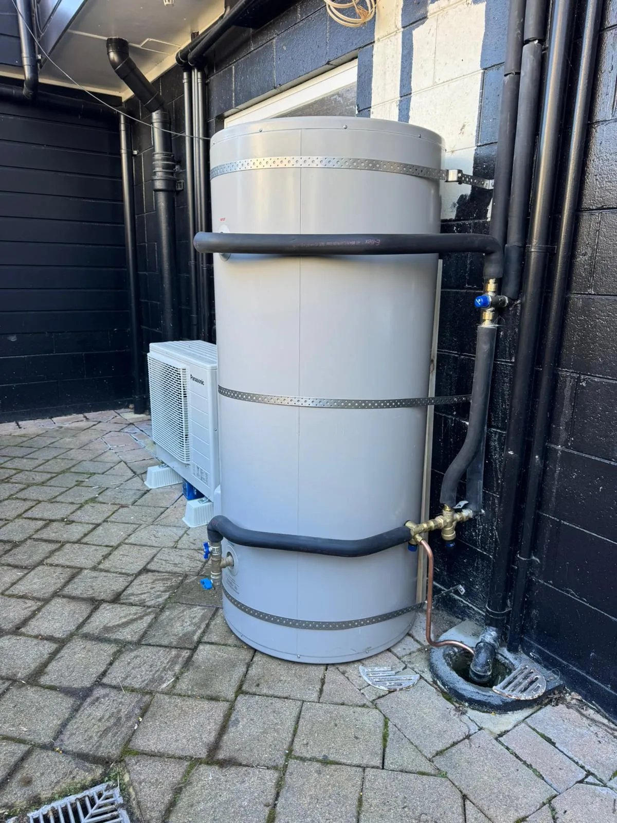 Hot water heat pump install